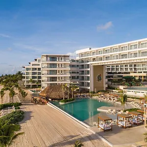 Sensira & Riviera Maya Resort Puerto Morelos