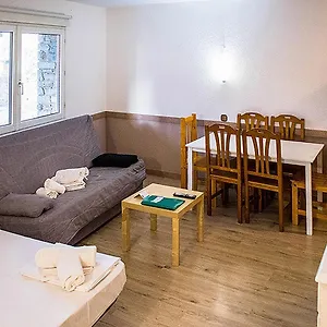 Estudis Turistics Cims Pas 3000 Appartement